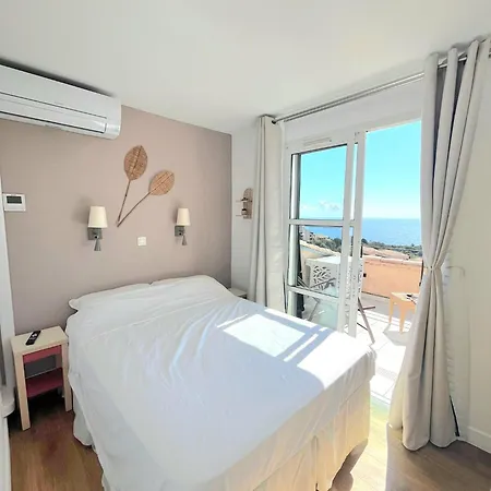 Village Cap Esterel Vue Mer, Duplex Climatisé Appartement Saint-Raphaël