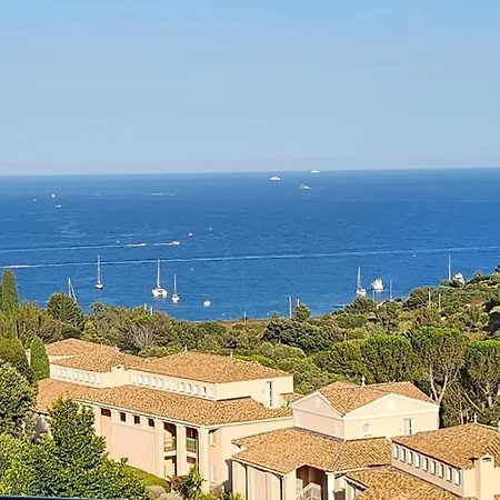 Village Cap Esterel Vue Mer, Duplex Climatise דירה Saint-Raphaël