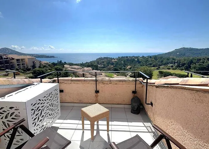 Apartamento Village Cap Esterel Vue Mer, Duplex Climatisé Saint-Raphaël